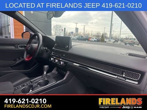 Used 2025 Honda Civic Sport image 14