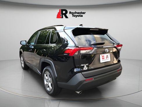 Used 2023 Toyota RAV4 XLE w/ Convenience Package AWD/4WD image 5
