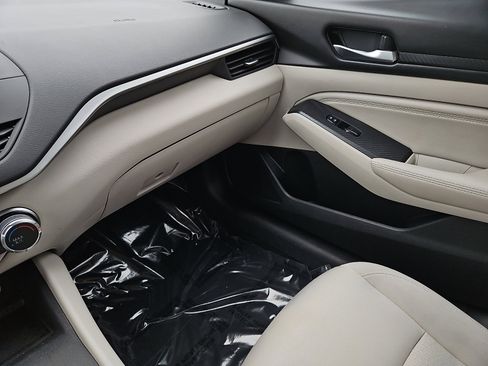 Certified 2020 Nissan Altima 2.5 S image 22