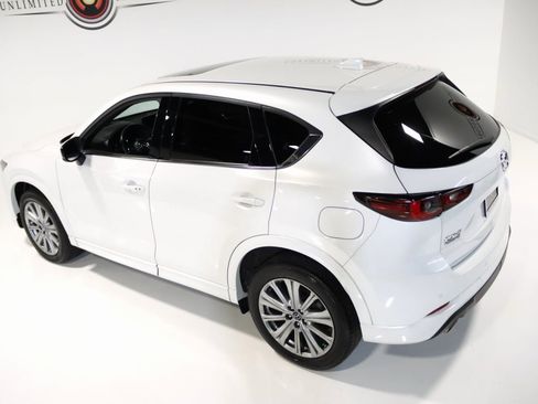 Used 2023 MAZDA CX-5 Signature image 11