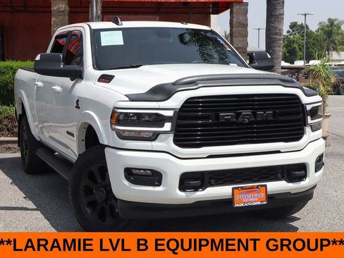 Used 2022 RAM 2500 Laramie AWD/4WD image 2
