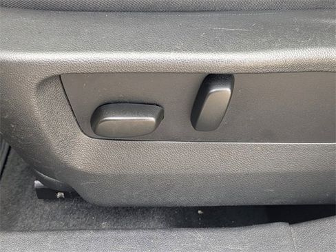 Used 2023 Buick Envision Essence w/ Sport Touring Package image 22