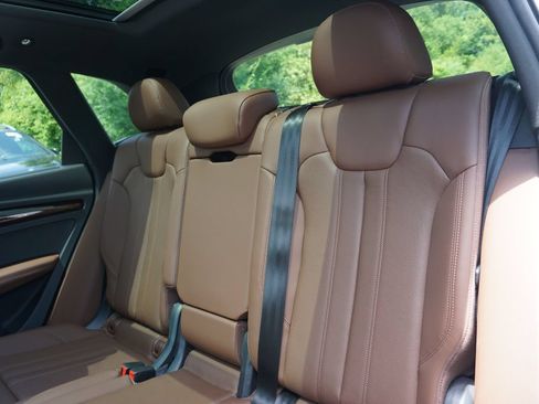 Used 2019 Audi Q5 2.0T Premium Plus AWD/4WD image 22