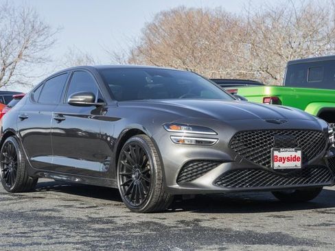 Used 2023 Genesis G70 2.0T image 2