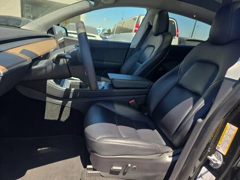 Used 2021 Tesla Model Y Performance AWD/4WD image 2