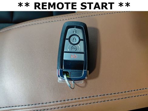 Used 2024 Ford Bronco Sport Outer Banks w/ Tech Package AWD/4WD image 14