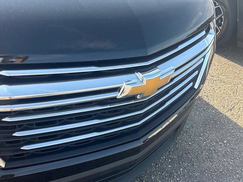 Used 2022 Chevrolet Traverse LT AWD/4WD image 6