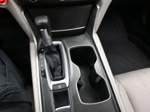 Used 2018 Honda Accord LX image 11