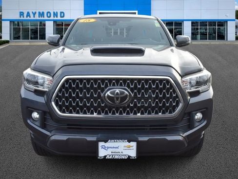 Used 2019 Toyota Tacoma TRD Sport image 8