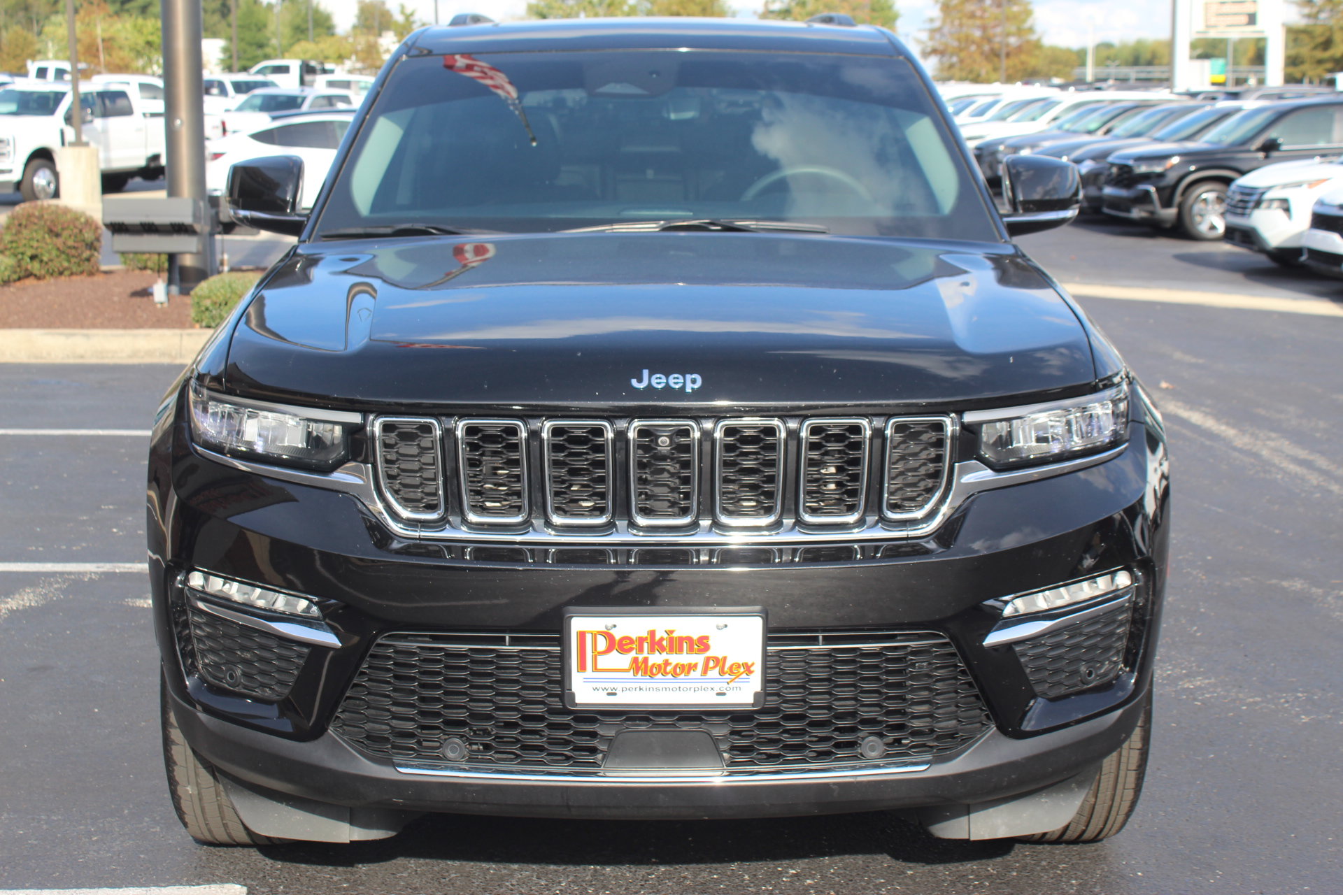 Used 2022 Jeep Grand Cherokee Limited 4xe w/ Luxury Tech Group II AWD/4WD image 3