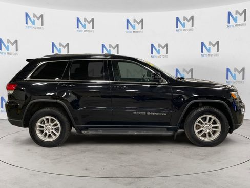 Used 2020 Jeep Grand Cherokee Laredo image 6