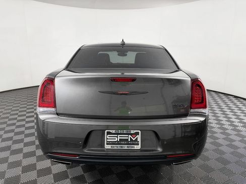 Used 2023 Chrysler 300 S RWD image 10