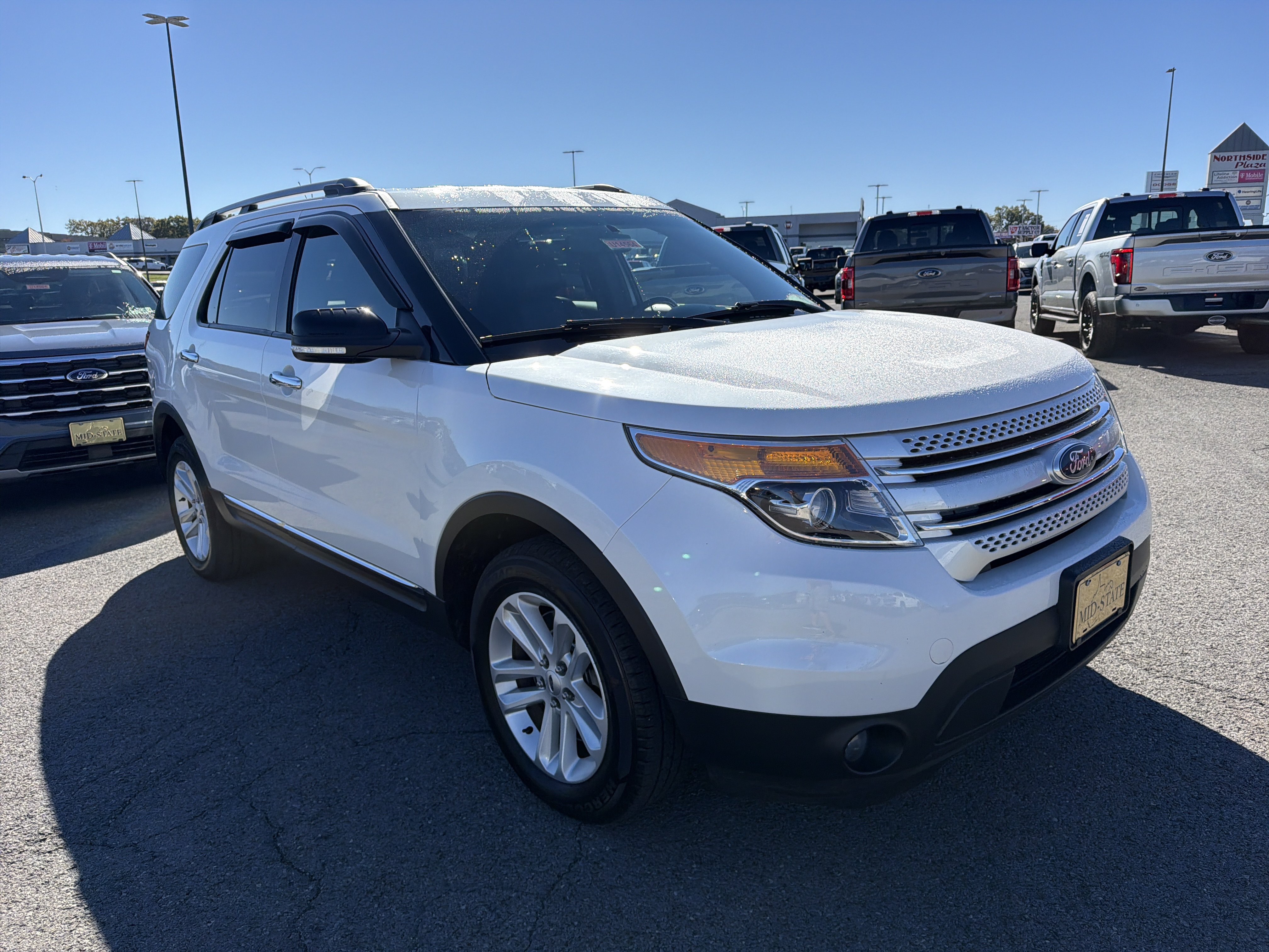Used 2014 Ford Explorer XLT AWD/4WD image 1