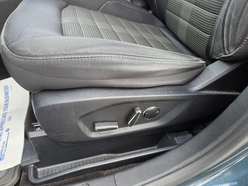 Used 2016 Ford Edge SEL AWD/4WD image 29