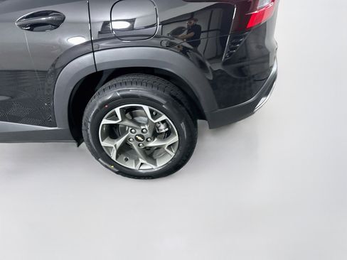 Used 2025 Chevrolet Trax LT w/ LT Convenience Package FWD image 11