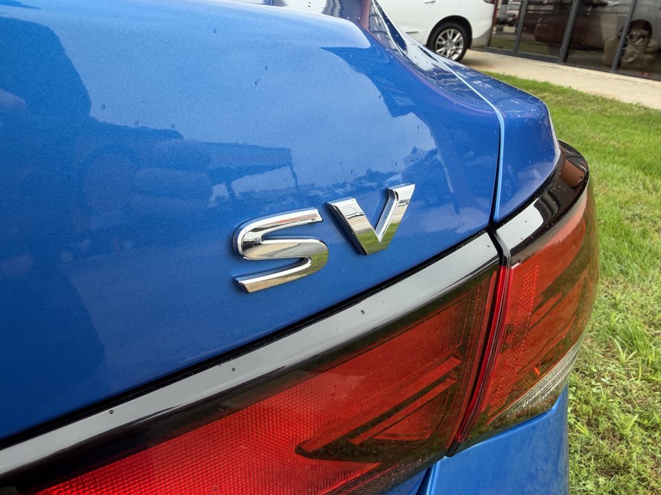 Used 2024 Nissan Sentra SV FWD image 26