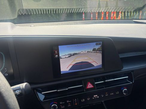 Used 2026 Kia Niro LX FWD image 22