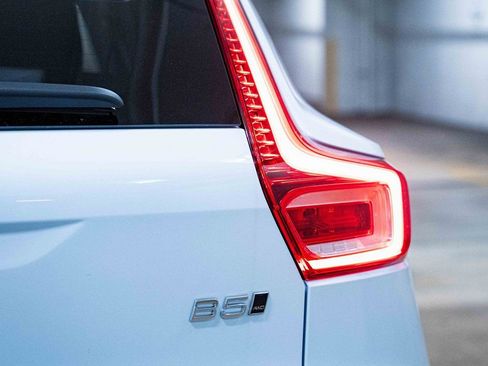 New 2026 Volvo XC40 B5 Plus w/ Protection Package Premier image 6