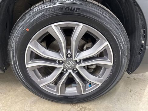 Used 2021 Honda CR-V Touring image 11