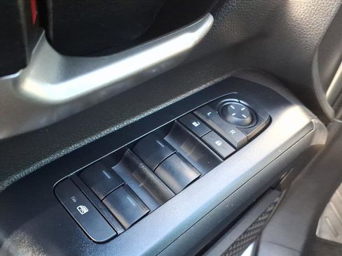 Used 2024 Toyota Tacoma Limited w/ Limited Package (LT) image 14