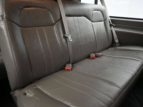 Used 2014 Chevrolet Express 3500 LS RWD image 34
