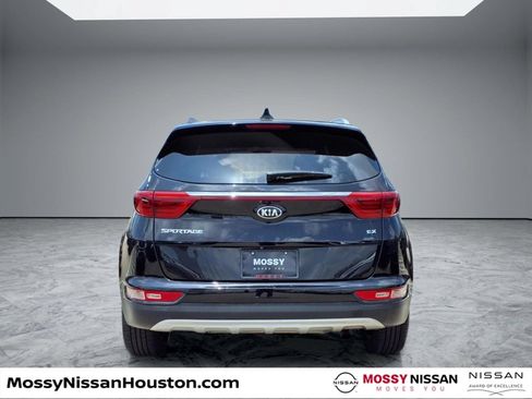 Used 2018 Kia Sportage EX w/ EX Sport Appearance Package FWD image 6