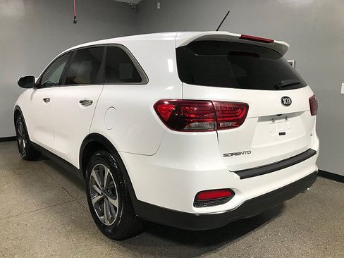 Used 2020 Kia Sorento FWD V6 image 5
