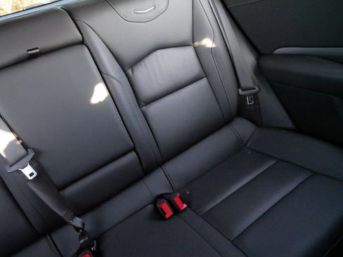 Used 2025 Cadillac XT4 Premium Luxury image 14