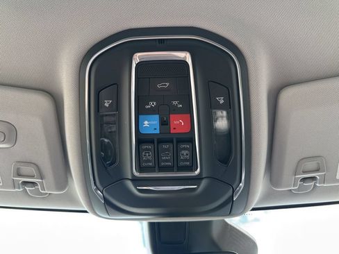 Used 2022 Jeep Grand Cherokee L Limited AWD/4WD image 41