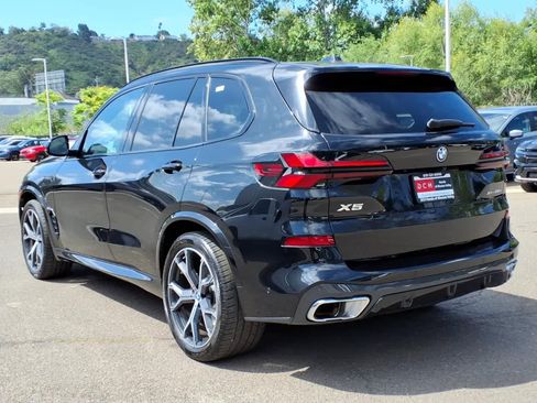 Used 2025 BMW X5 xDrive50e w/ M Sport Package AWD/4WD image 7