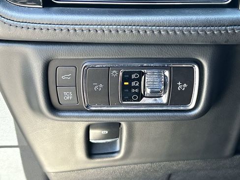 Used 2023 Lincoln Nautilus Reserve w/ Monochromatic Package AWD/4WD image 18