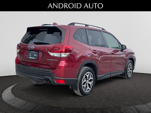 Used 2021 Subaru Forester Premium image 5