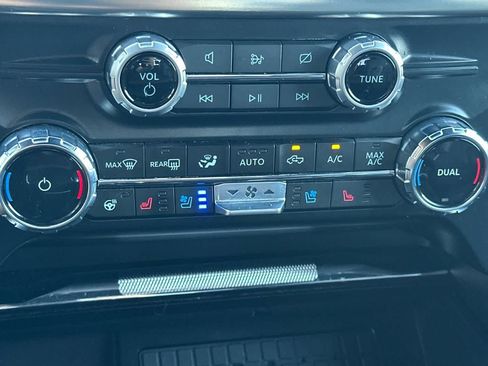 Used 2023 Ford F150 Lariat w/ Equipment Group 502A High AWD/4WD image 22