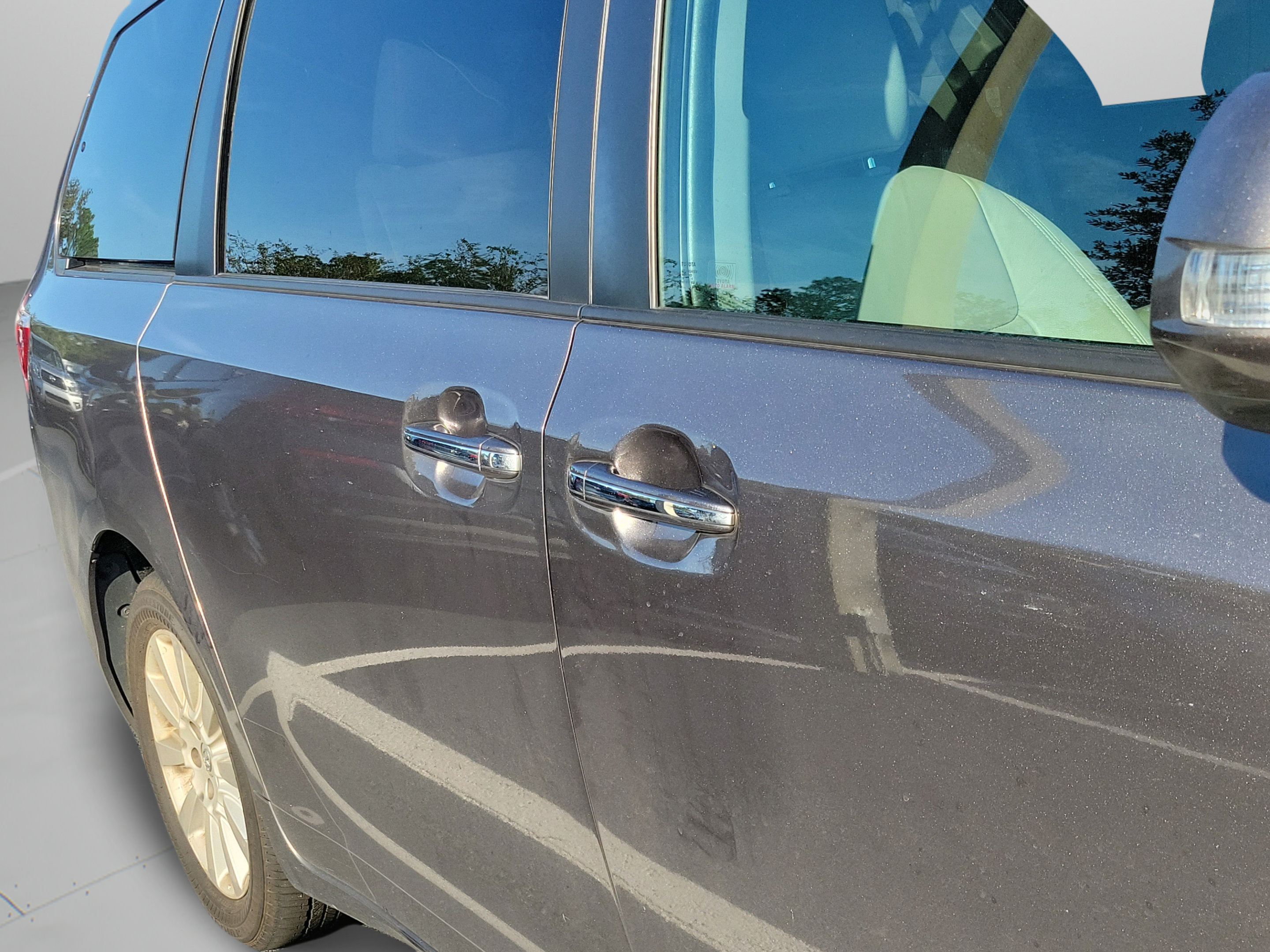 Used 2015 Toyota Sienna Limited Premium AWD/4WD image 23