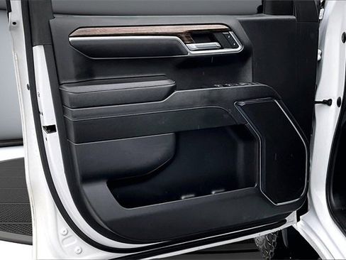 Used 2023 GMC Sierra 1500 Elevation image 21