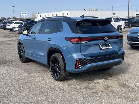 New 2026 Volkswagen Tiguan SE R-Line AWD/4WD image 3