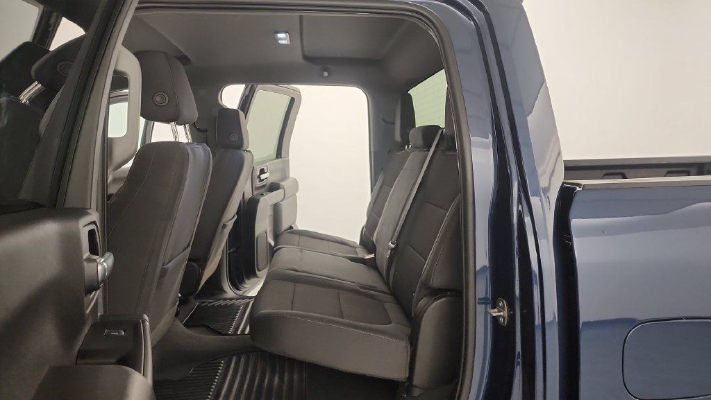 Used 2022 Chevrolet Silverado 2500 Custom w/ Custom Value Package AWD/4WD image 24