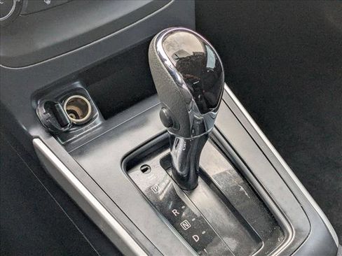 Used 2017 Nissan Sentra SV image 7