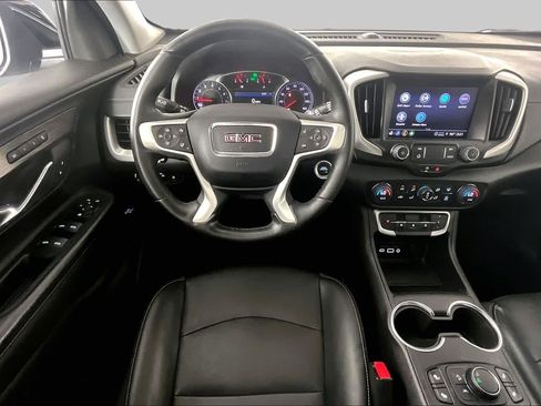 Used 2024 GMC Terrain SLT FWD image 6