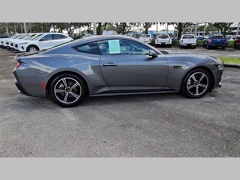 Used 2025 Ford Mustang Premium image 32