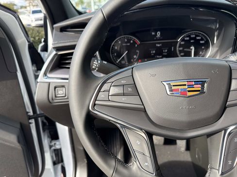 New 2026 Cadillac XT5 Luxury w/ LPO, Floor Liner Package image 31