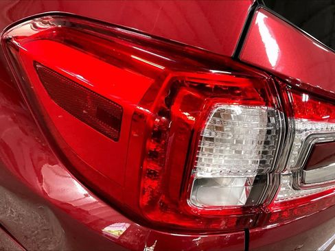 Used 2023 Subaru Ascent Limited w/ Technology Package AWD/4WD image 29
