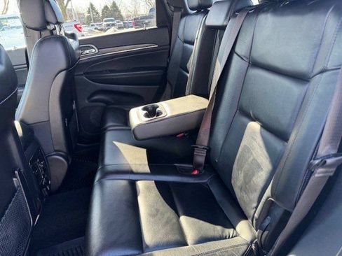 Used 2021 Jeep Grand Cherokee Limited AWD/4WD image 26