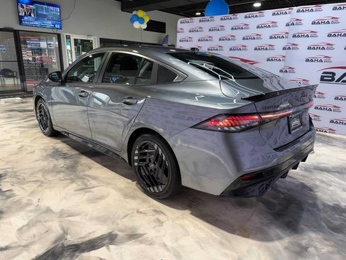 Used 2026 Nissan Sentra SR w/ Floor Mat Package FWD image 10