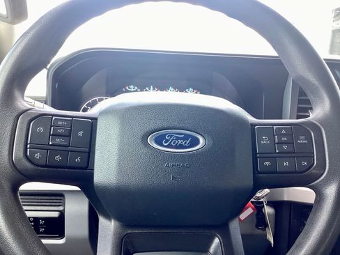 Used 2023 Ford F250 XL w/ Snow Plow Prep Package AWD/4WD image 11