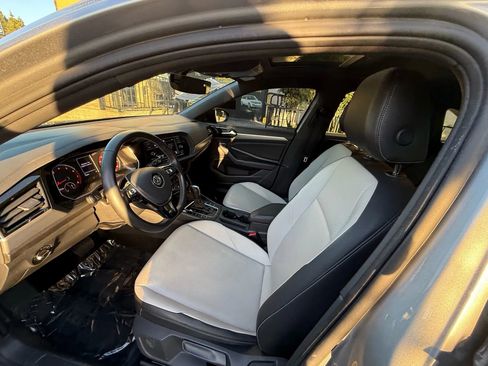 Used 2021 Volkswagen Jetta R-Line w/ R-Line Cold Weather Package image 13