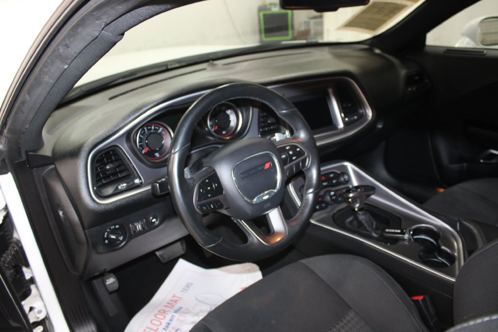 Used 2019 Dodge Challenger R/T RWD image 16