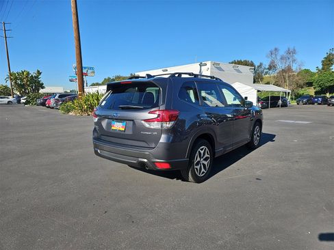 Certified 2023 Subaru Forester Premium image 7