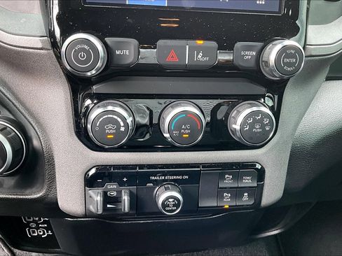 Used 2025 RAM 1500 Tradesman AWD/4WD image 16