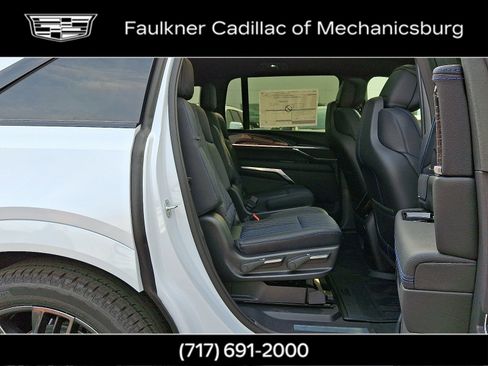 New 2026 Cadillac Escalade IQ Sport 1 w/ LPO, ONYX Package image 19
